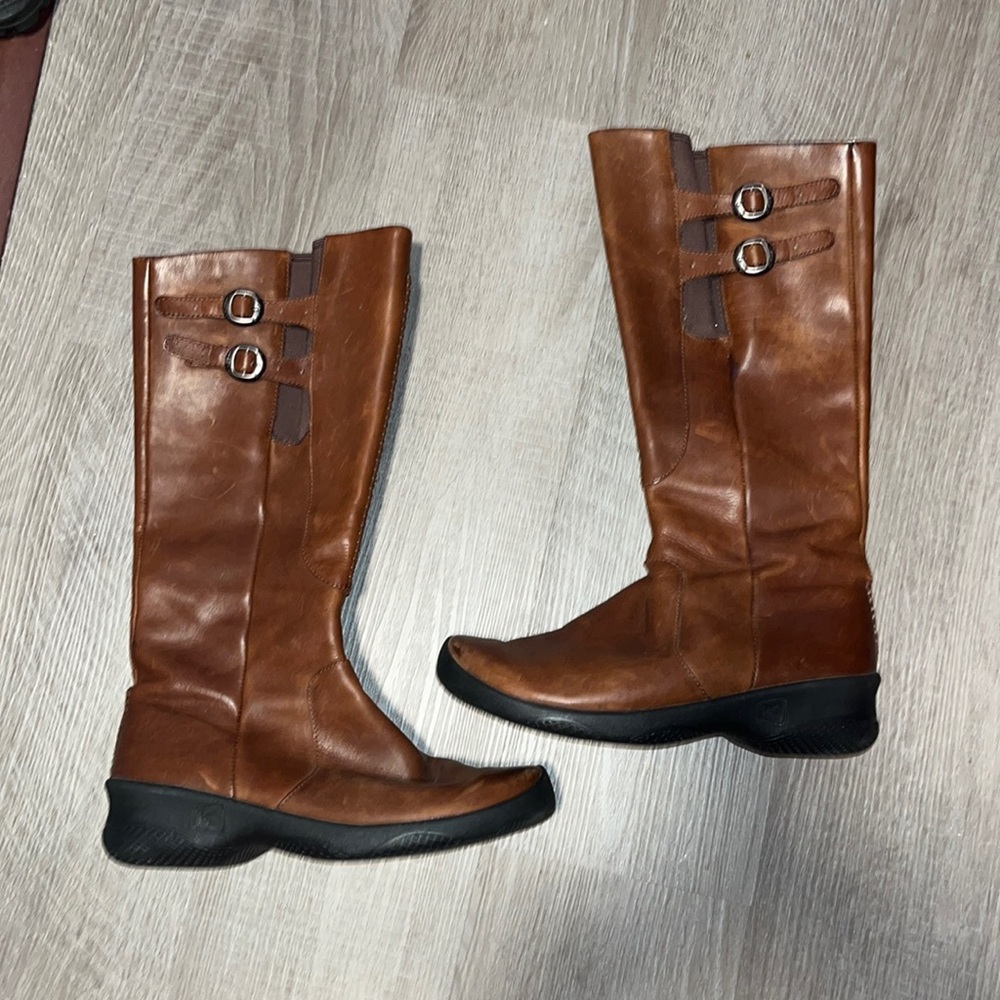 Keen boots